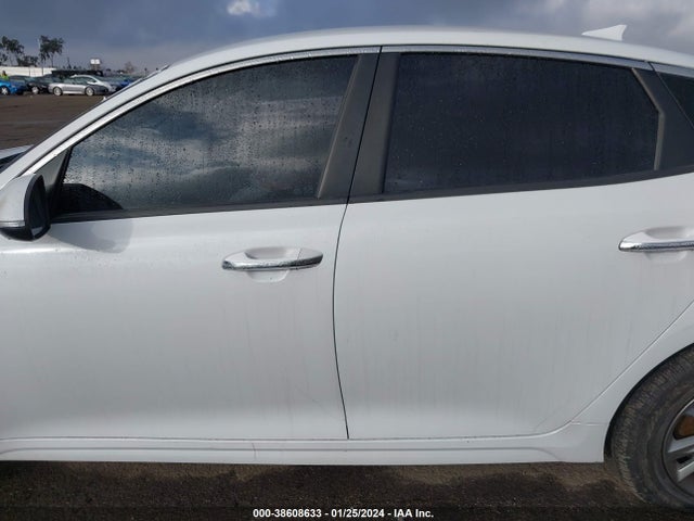 KIA Optima Lx 2019 5XXGT4L36KG357820 Image 32