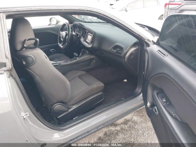 2C3CDZAG2HH624766 Dodge Challenger Sxt