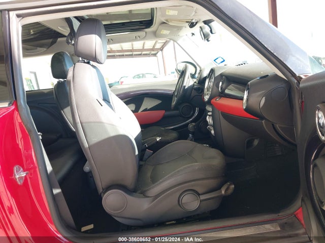 2009 MINI COOPER WMWMF33529TW77620 Photo 4
