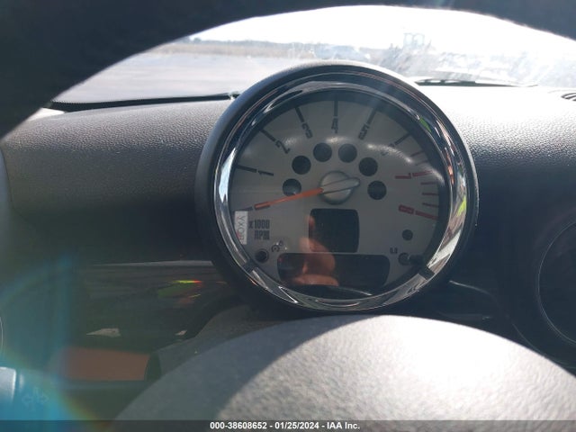 2009 MINI COOPER WMWMF33529TW77620 Photo 6