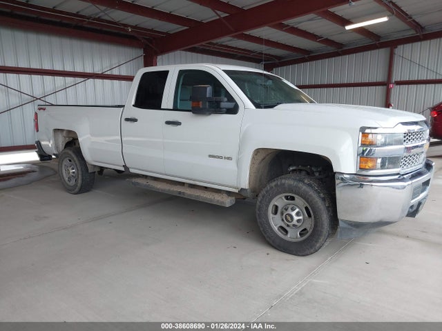 2019 2GC2KREG8K1179828 main image