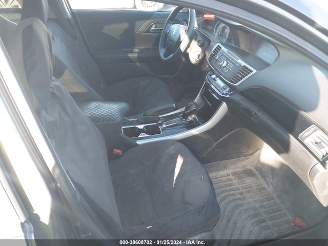 Honda ACCORD LX 2017 1HGCR2F39HA103859 Image 5