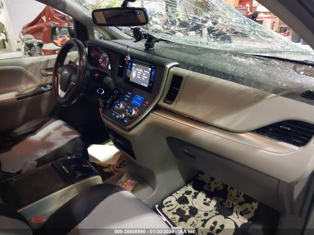 Toyota Sienna Le 8 Passenger 2015 5TDKK3DC2FS643352 Image 5