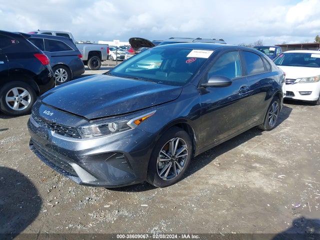 KIA Forte Lxs 2023 3KPF24AD1PE665990 Image 2