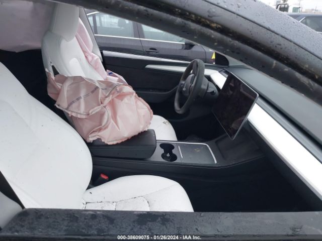 7SAYGDEEXPA176124 Tesla Model Y