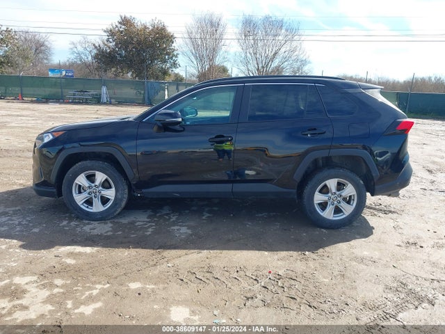 2021 TOYOTA RAV4 XLE VIN: 2T3W1RFV1MC151608