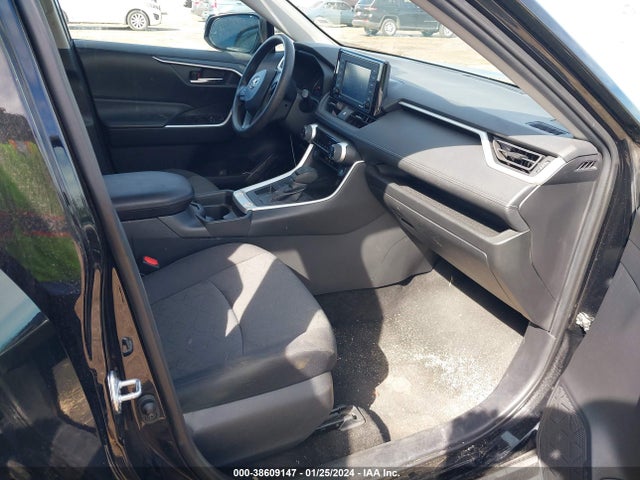 2021 TOYOTA RAV4 XLE VIN: 2T3W1RFV1MC151608