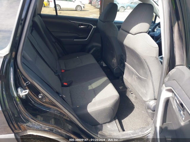 2021 TOYOTA RAV4 XLE VIN: 2T3W1RFV1MC151608