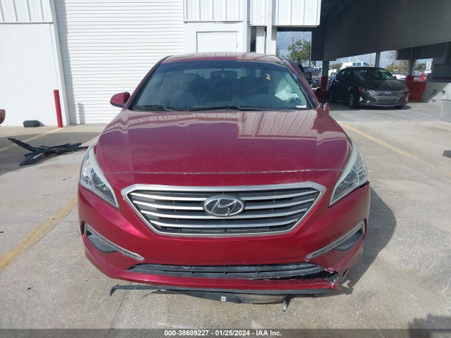 2015 HYUNDAI SONATA SE VIN: 5NPE24AF3FH112846