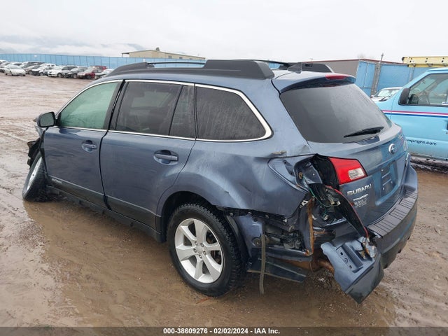 Subaru Outback 2.5i Premium 2014 4S4BRBCC5E3232918 Image 3