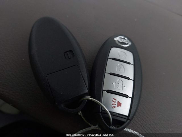 5N1AT3BA7MC826959 Nissan Rogue Sv Fwd