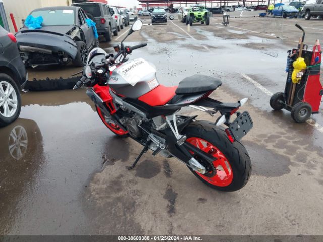 2021 APRILIA TUONO ZD4KSUE05MS000223 Photo 2