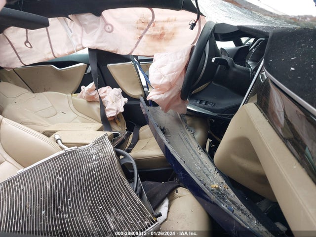 Tesla Model S 60/70/85 2015 5YJSA1E15FF106919 Image 5