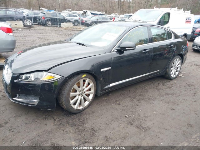 2013 JAGUAR XF SAJWJ0EF3D8S73026 Photo 1