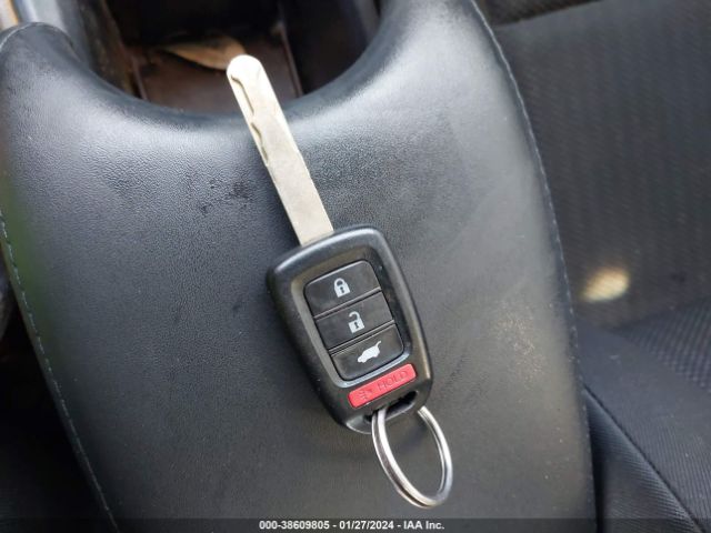 3CZRU6H32JG712059 Honda HR-V LX