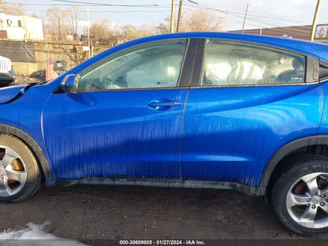 3CZRU6H32JG712059 Honda HR-V LX