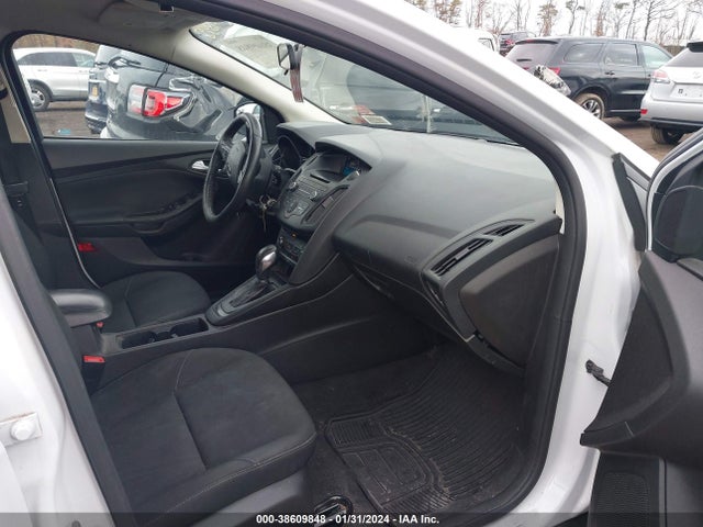 2017 FORD FOCUS SE VIN: 1FADP3K29HL289019