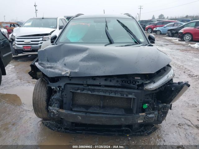 KM8K2CAA8JU105497 Hyundai Kona Sel