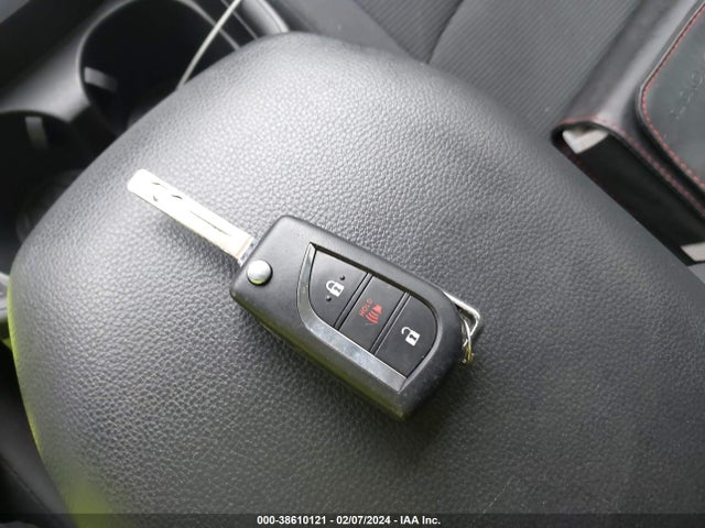 Toyota RAV4 LE 2019 2T3F1RFV6KW001621 Image 11