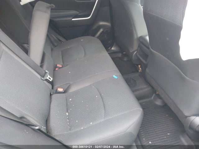 Toyota RAV4 LE 2019 2T3F1RFV6KW001621 Image 8