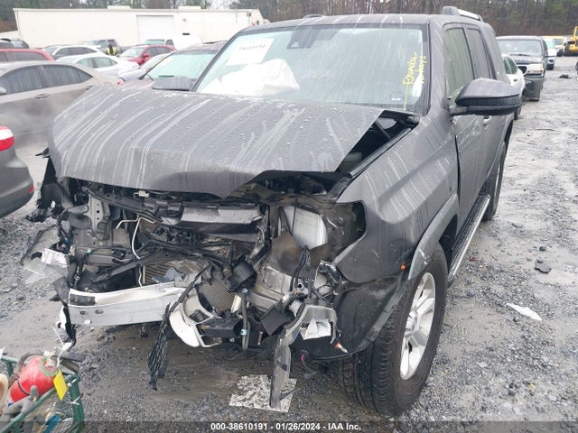 Toyota 4RUNNER SR5 2020 JTEZU5JR1L5215881 Image 6