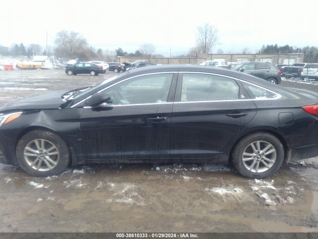 2017 HYUNDAI SONATA SE VIN: 5NPE24AF0HH438395