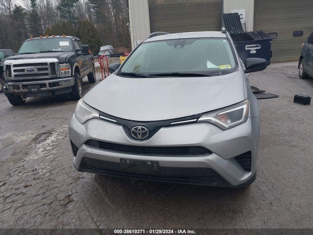 Toyota RAV4 LE 2017 2T3BFREV5HW598223 Image 12