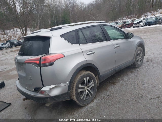 Toyota RAV4 LE 2017 2T3BFREV5HW598223 Image 4