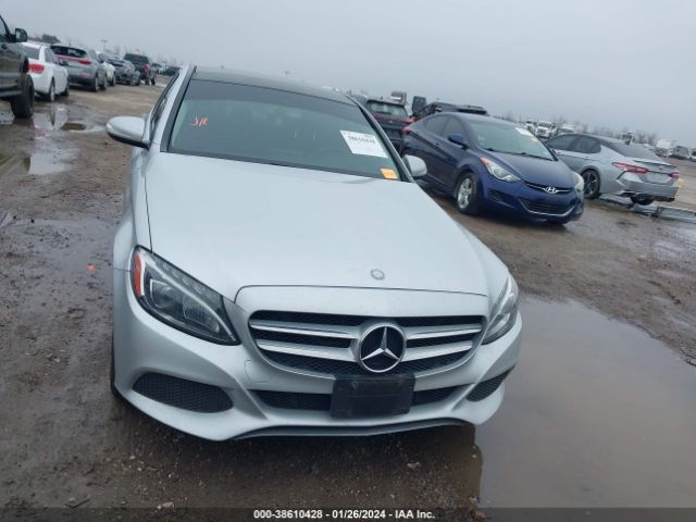 55SWF4JB8FU044451 Mercedes-Benz C 300 Luxury/sport