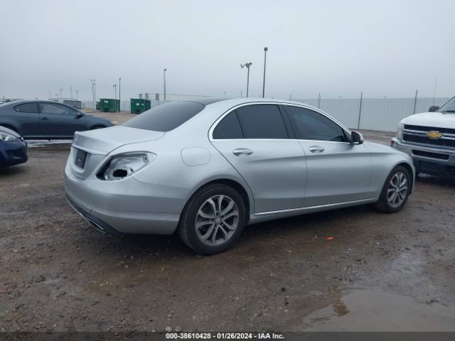 55SWF4JB8FU044451 Mercedes-Benz C 300 Luxury/sport