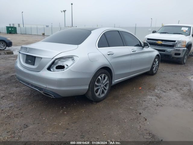 55SWF4JB8FU044451 Mercedes-Benz C 300 Luxury/sport