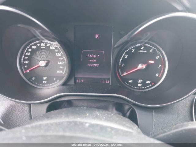 55SWF4JB8FU044451 Mercedes-Benz C 300 Luxury/sport