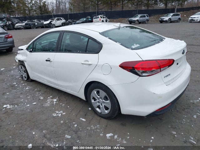 KIA FORTE LX 2017 3KPFK4A7XHE036174 Image 3