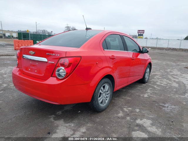 Chevrolet Sonic Lt Auto 2015 1G1JC5SB6F4162426 Image 4
