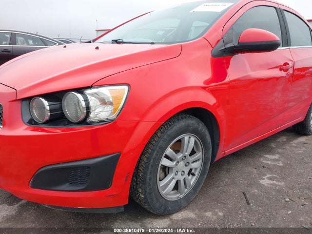 Chevrolet Sonic Lt Auto 2015 1G1JC5SB6F4162426 Image 6