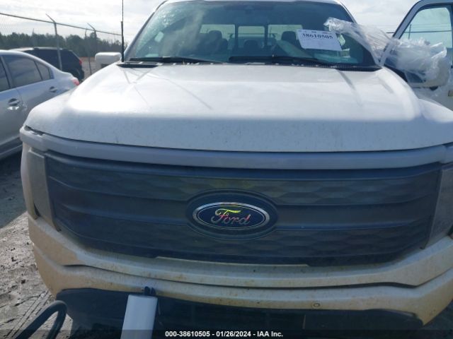 1FT6W1EVXNWG02427 Ford F-150 Lightning Lariat