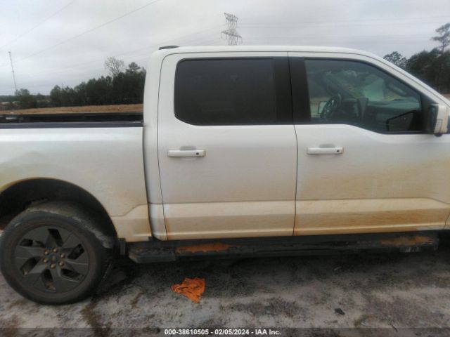 1FT6W1EVXNWG02427 Ford F-150 Lightning Lariat