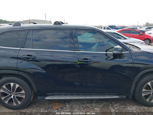 Toyota Highlander Xle 2021 5TDGZRAH1MS081901 Image 12