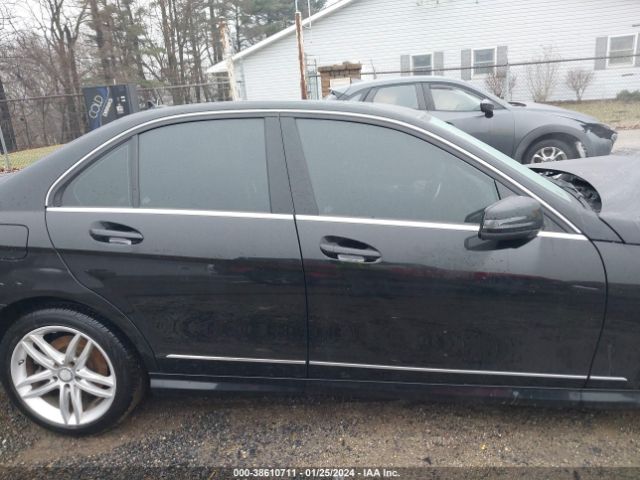 WDDGF8AB6ER320153 Mercedes-Benz C 300 Luxury 4matic/sport 4matic