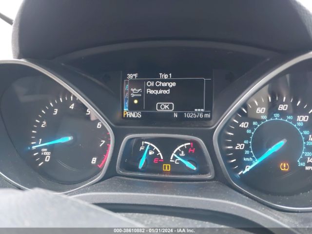 1FMCU0JX0GUA65149 Ford Escape Titanium