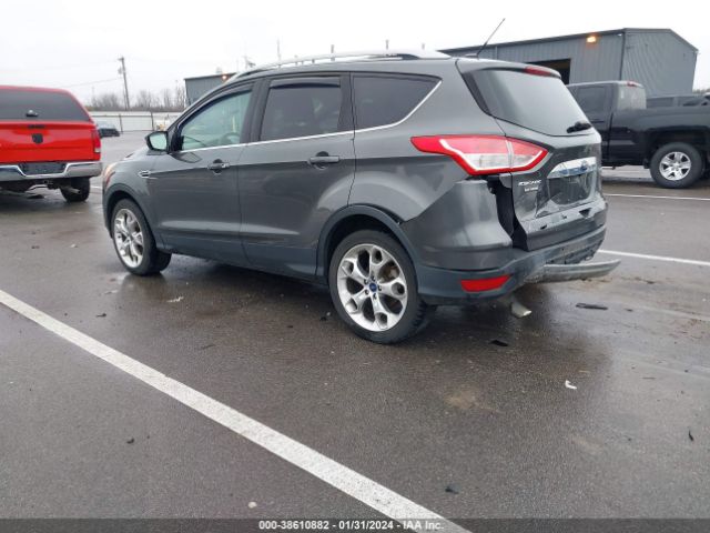 1FMCU0JX0GUA65149 Ford Escape Titanium