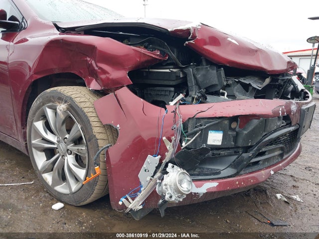 Chrysler 200 S 2015 1C3CCCDG7FN523190 Image 12