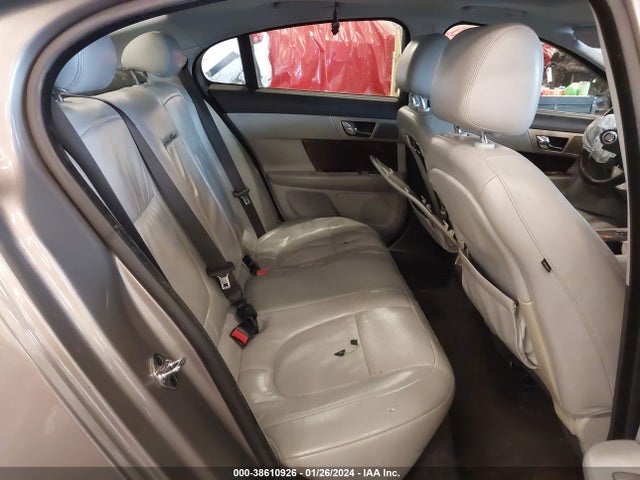 2009 JAGUAR XF SAJWA06B09HR10411 Photo 7