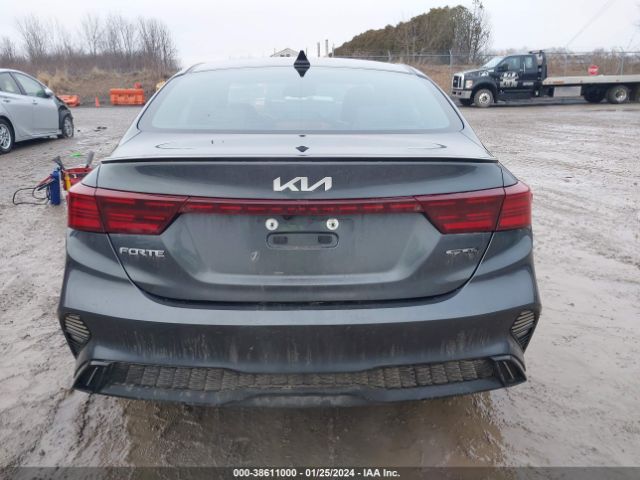 3KPF54AD7NE500305 KIA Forte Gt-line