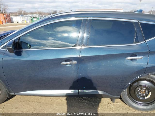 5N1AZ2MH9JN183131 Nissan MURANO SV