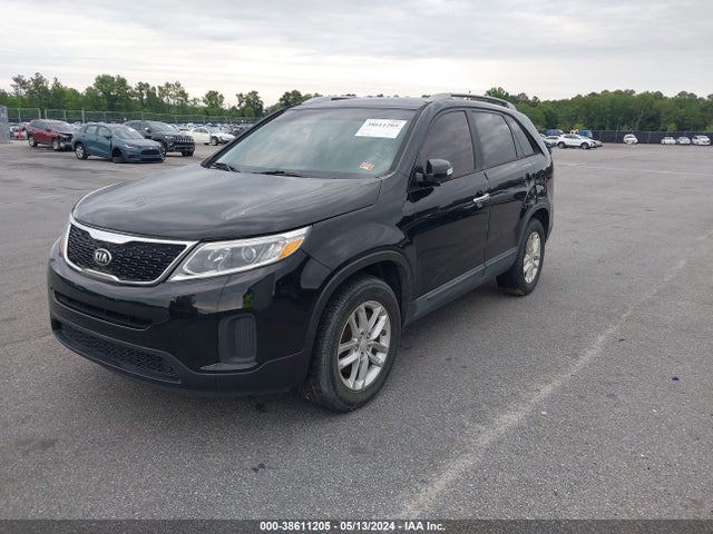 KIA Sorento Lx V6 2015 5XYKT4A74FG594260 Image 2