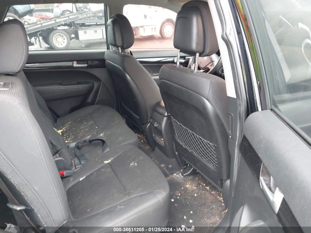 KIA Sorento Lx V6 2015 5XYKT4A74FG594260 Image 8