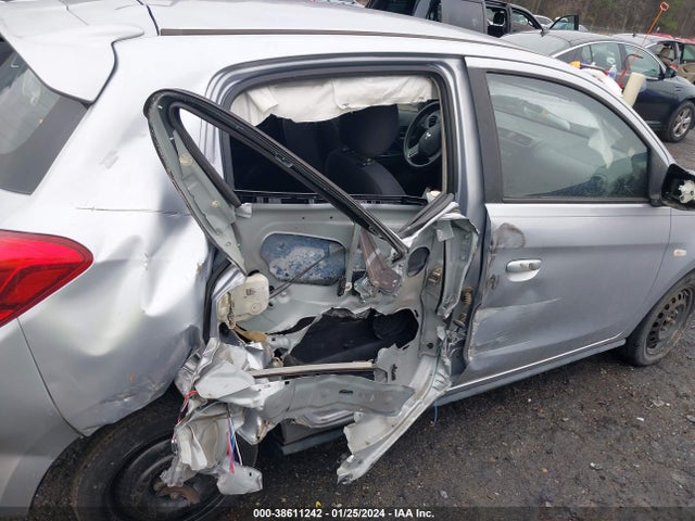 ML32A3HJ4HH009997 Mitsubishi MIRAGE ES