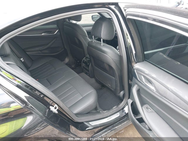 BMW 530I 2023 WBA53BH04PCM60345 Image 8