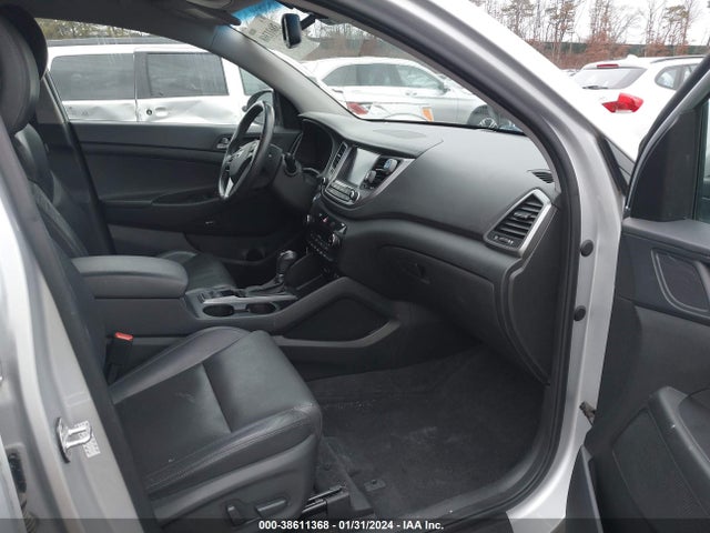 Hyundai Tucson Limited 2017 KM8J3CA24HU327580 Image 5